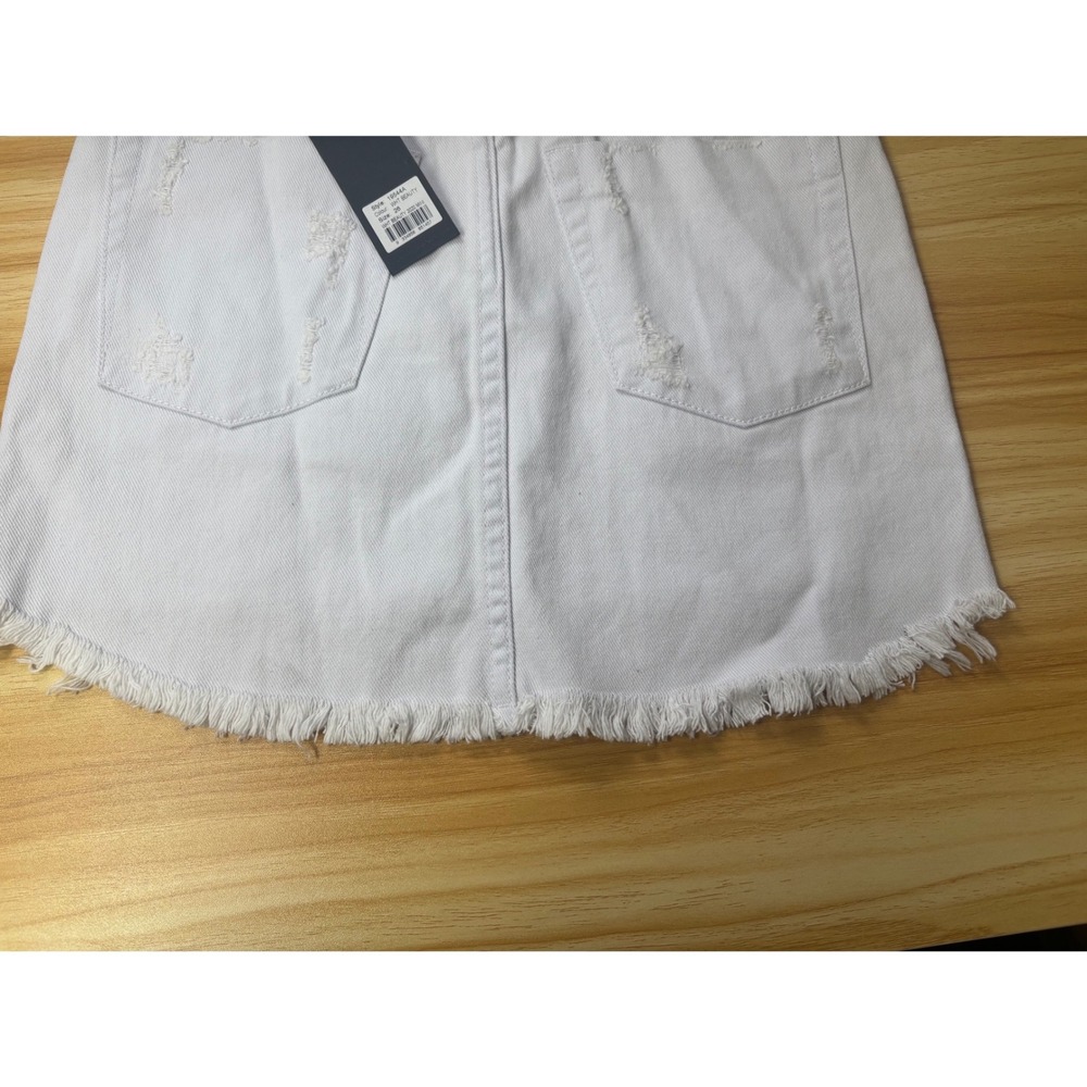One Teaspoon NWT High Waisted 2020 Mini Denim Skirt in White Beauty 26 MSRP $110 - Picture 10 of 11